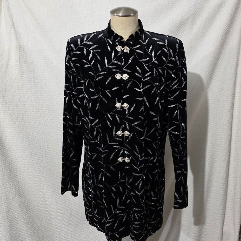 J.B.S. Vtg Black Velvet Silver Shiny Leaves Evening Blazer Metal closure XL